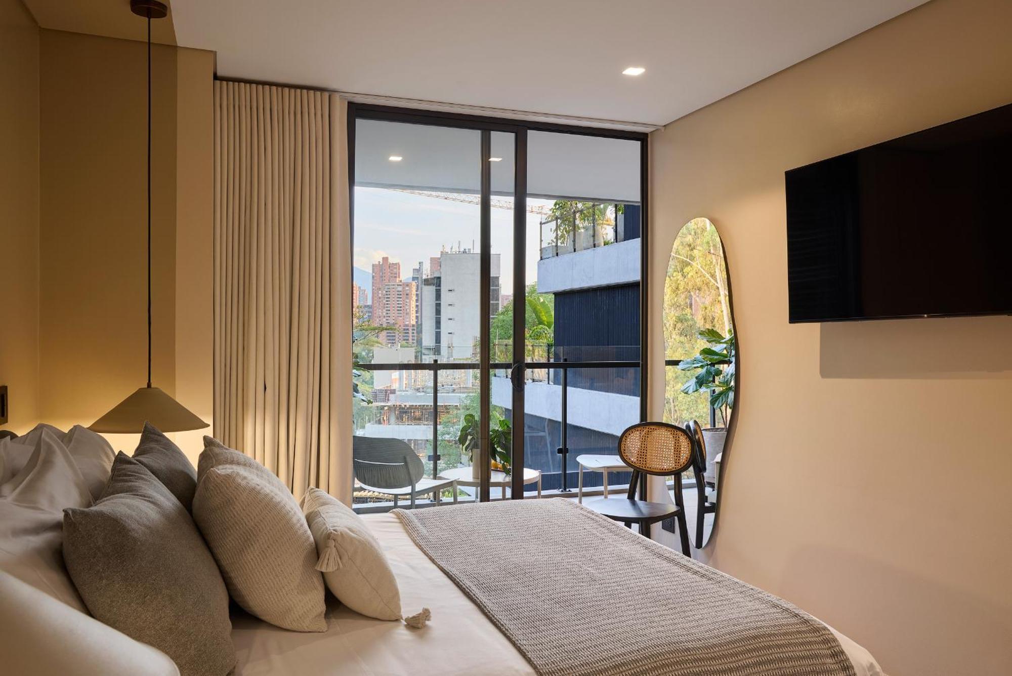 Wake Living Aparthotel Medellin Exterior photo