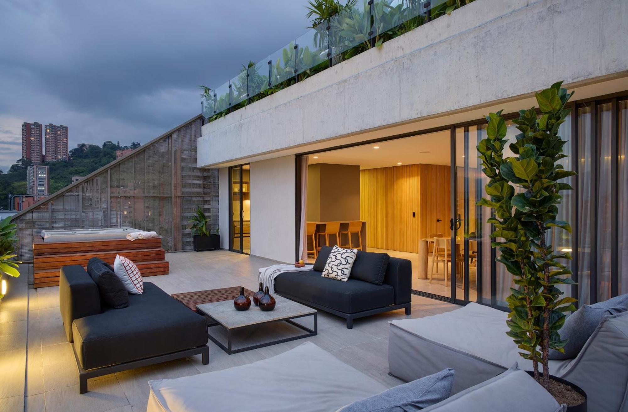 Wake Living Aparthotel Medellin Exterior photo