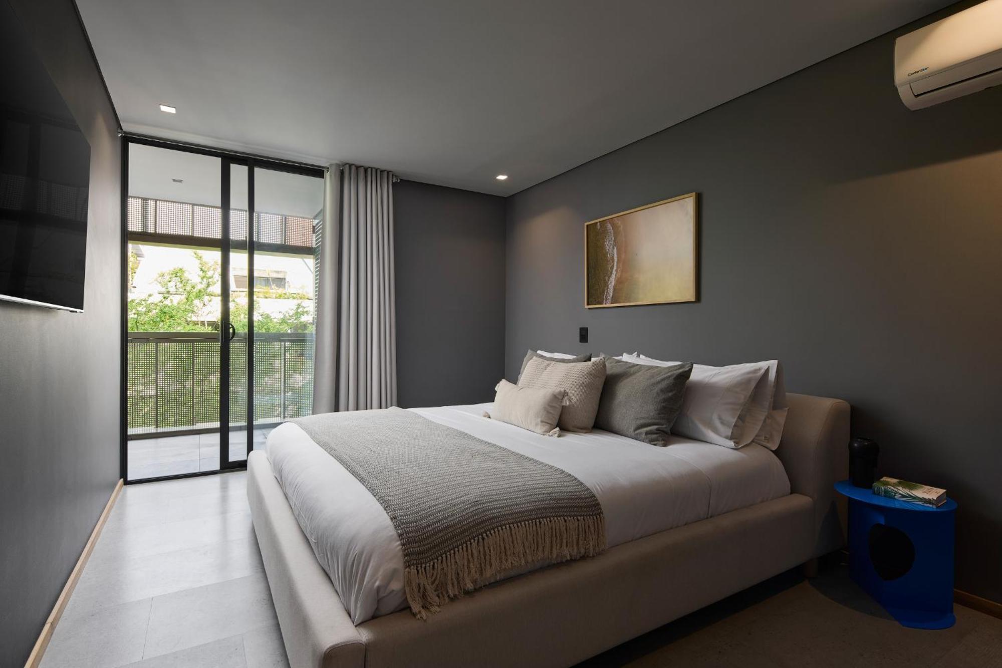 Wake Living Aparthotel Medellin Exterior photo